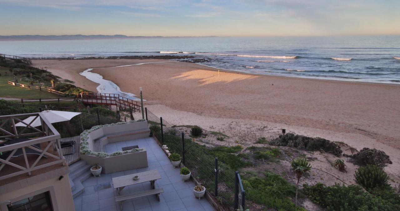 On The Beach Guesthouse Jeffreys Bay Exterior foto