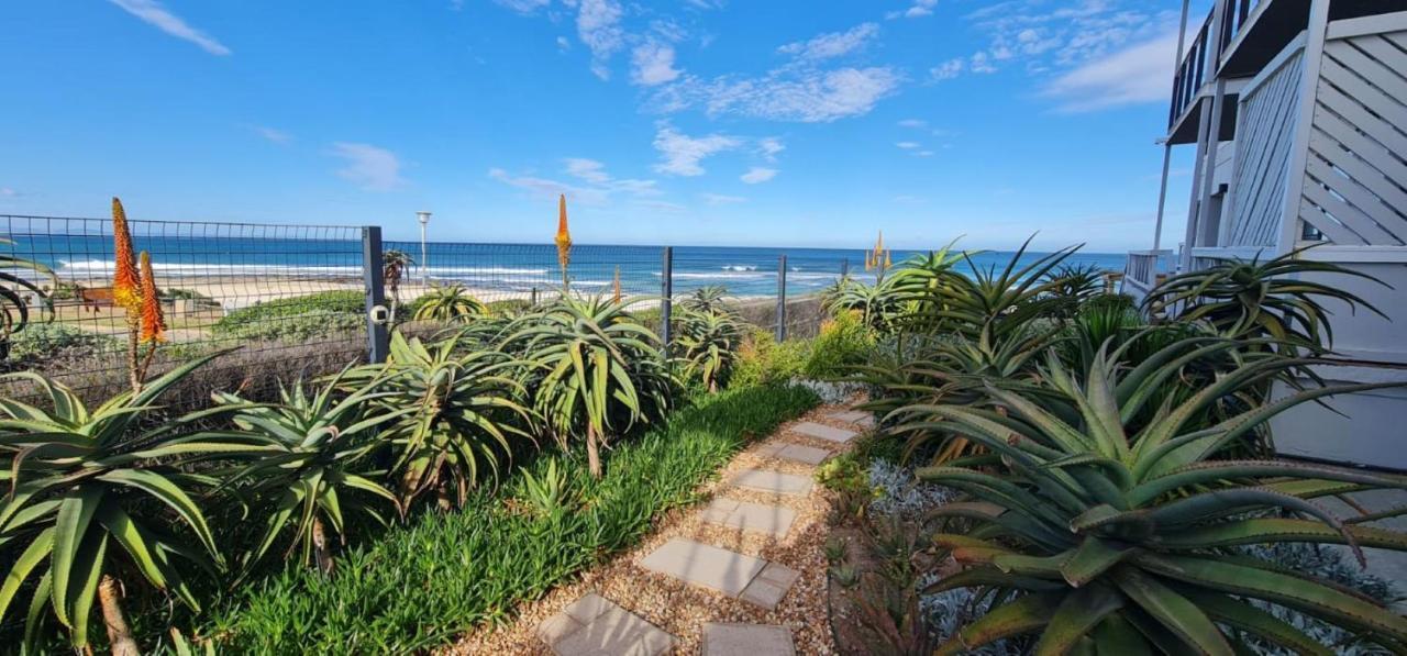 On The Beach Guesthouse Jeffreys Bay Exterior foto