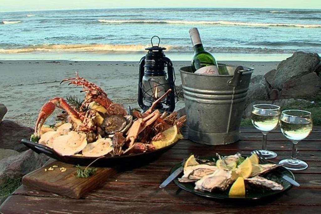 On The Beach Guesthouse Jeffreys Bay Exterior foto
